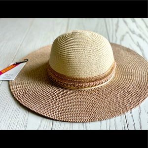 Perfect Hat for the beach with a beautiful beaded band 😎